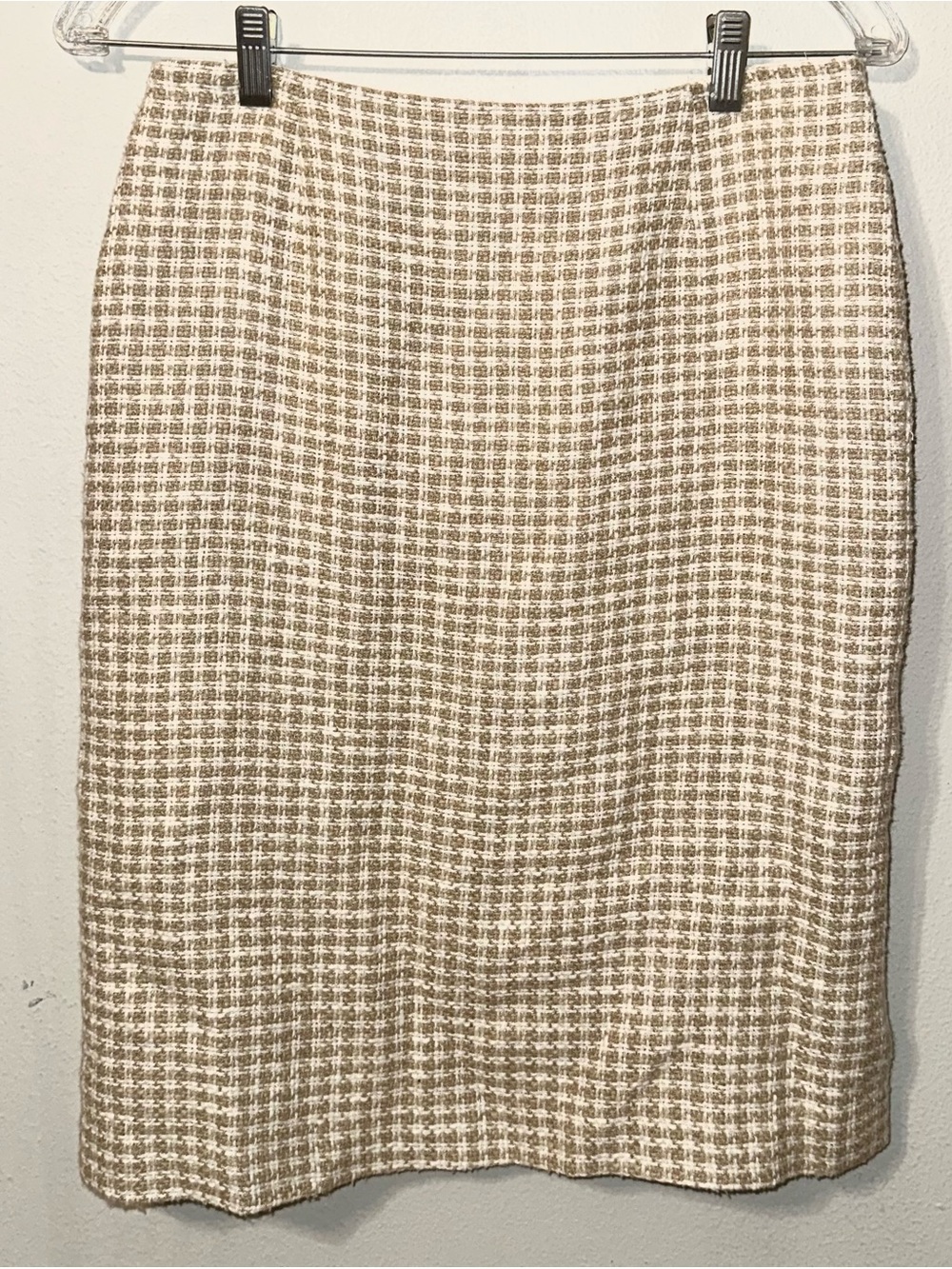 Dana Buchman Beige Tweed Pencil Skirt